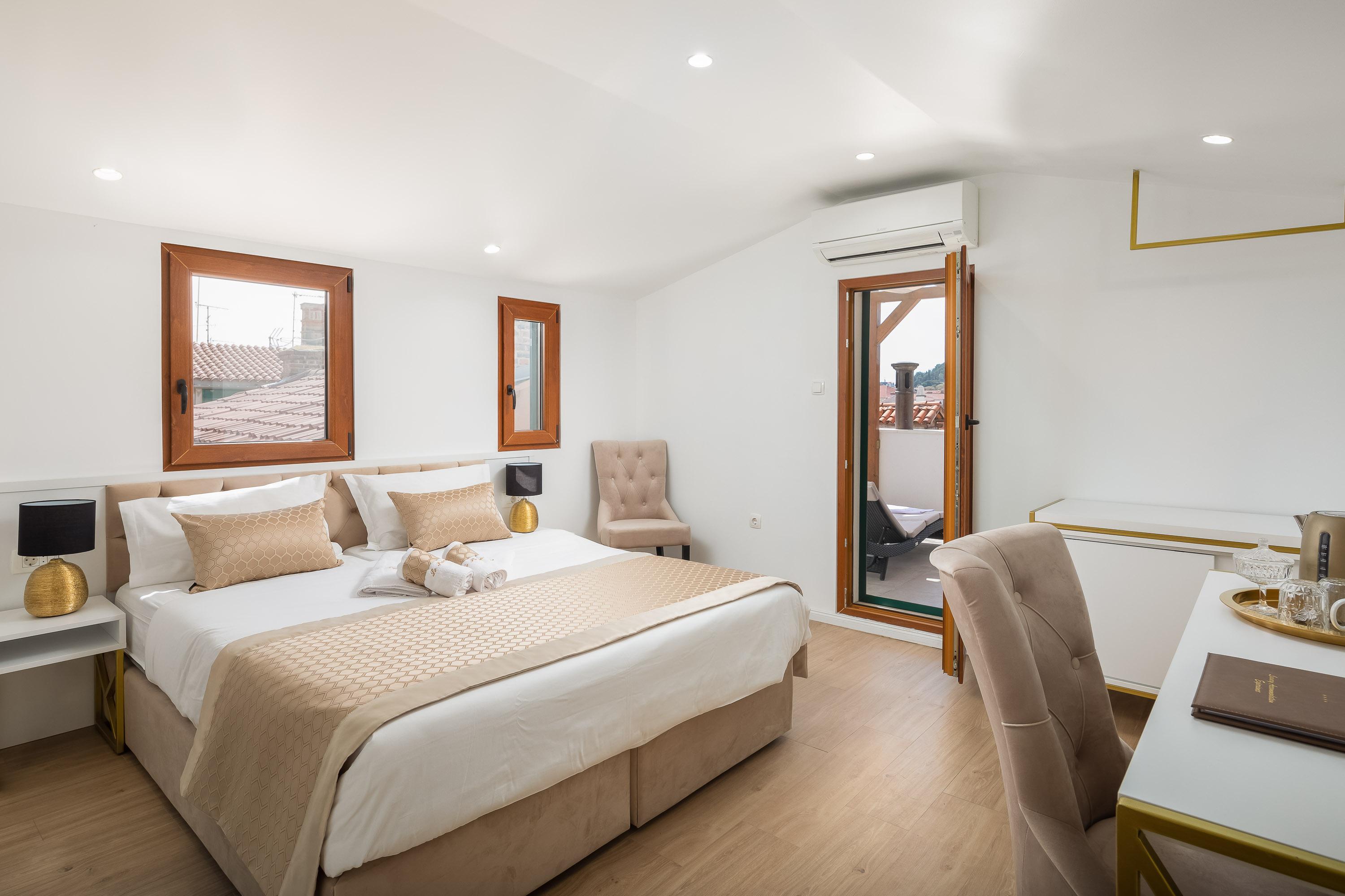 Le Premier Luxury Rooms Split Eksteriør billede