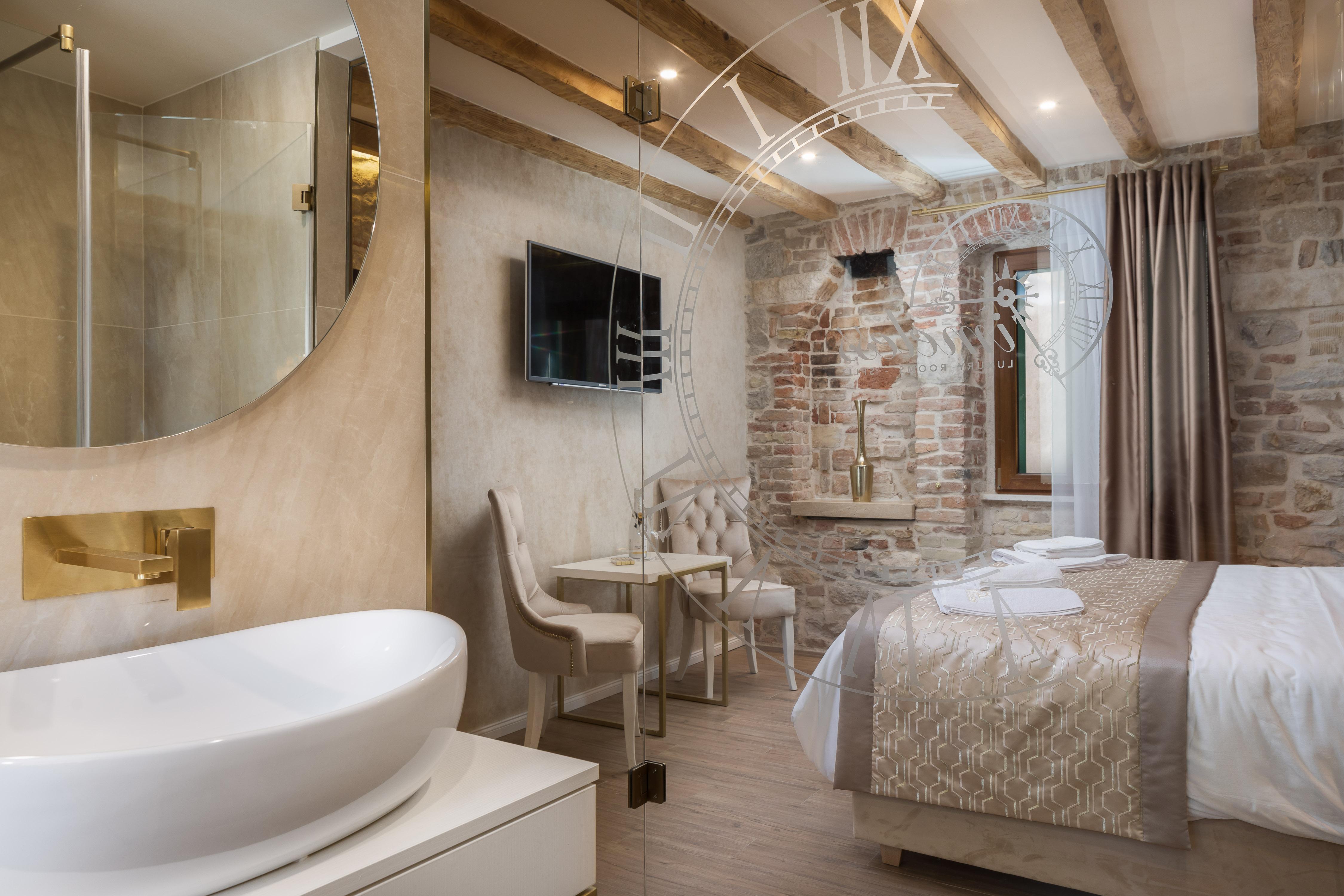 Le Premier Luxury Rooms Split Eksteriør billede